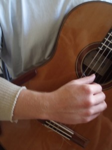Loud Classical Guitar Hand Position